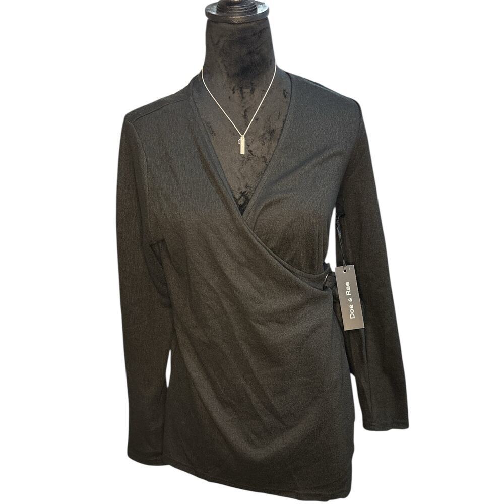 Doe & Rae Black Wrap Around V-Neck Top, Size‎ M, NWT
